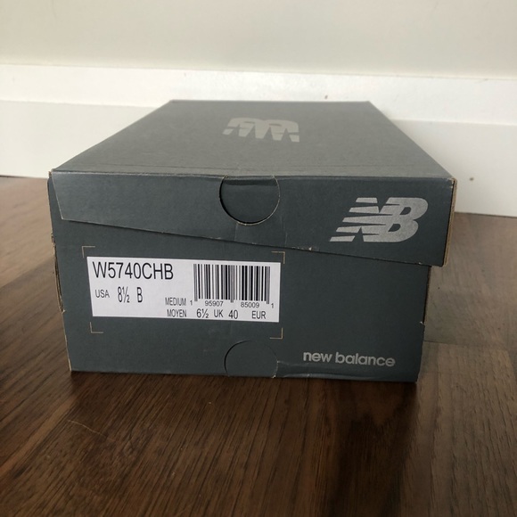 W5740CHB Brand new black new balance 5740’s - Picture 3 of 5